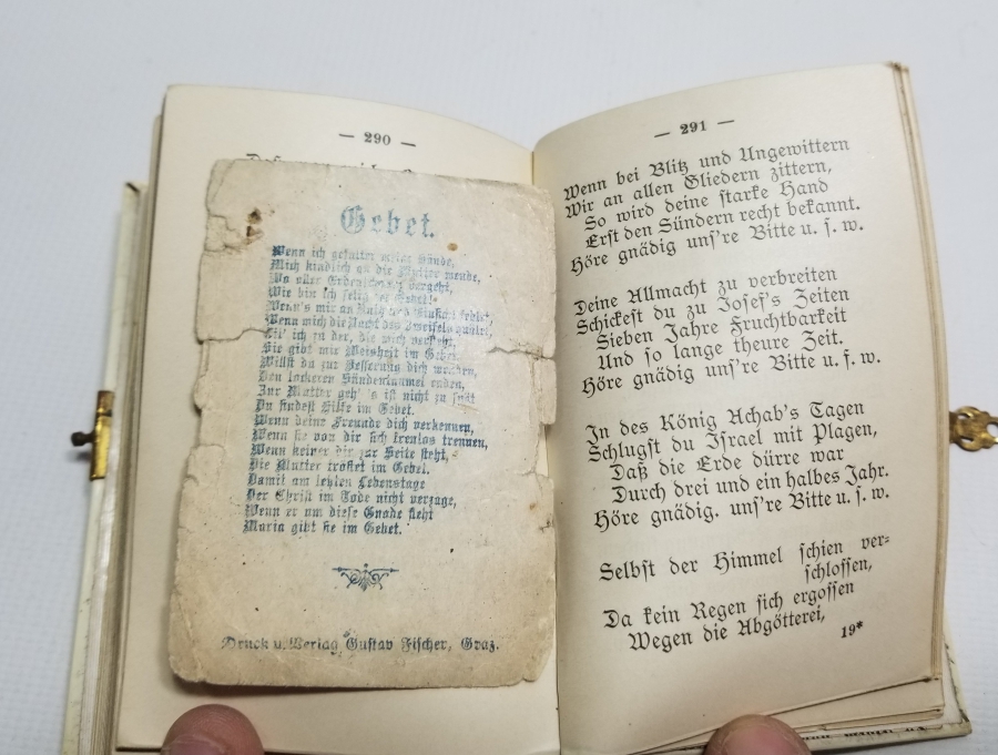 İÇİNDE RENKLİ GRAVÜRLER BULUNAN 1908 TARİHLİ NADİR İNCİL