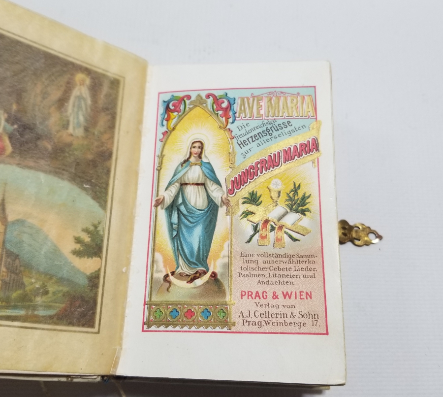 İÇİNDE RENKLİ GRAVÜRLER BULUNAN 1908 TARİHLİ NADİR İNCİL