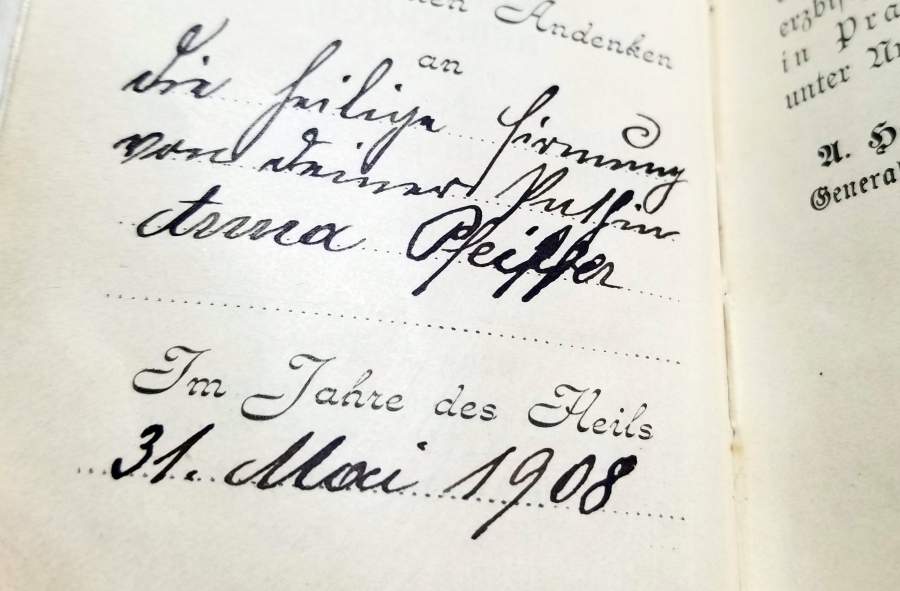 İÇİNDE RENKLİ GRAVÜRLER BULUNAN 1908 TARİHLİ NADİR İNCİL