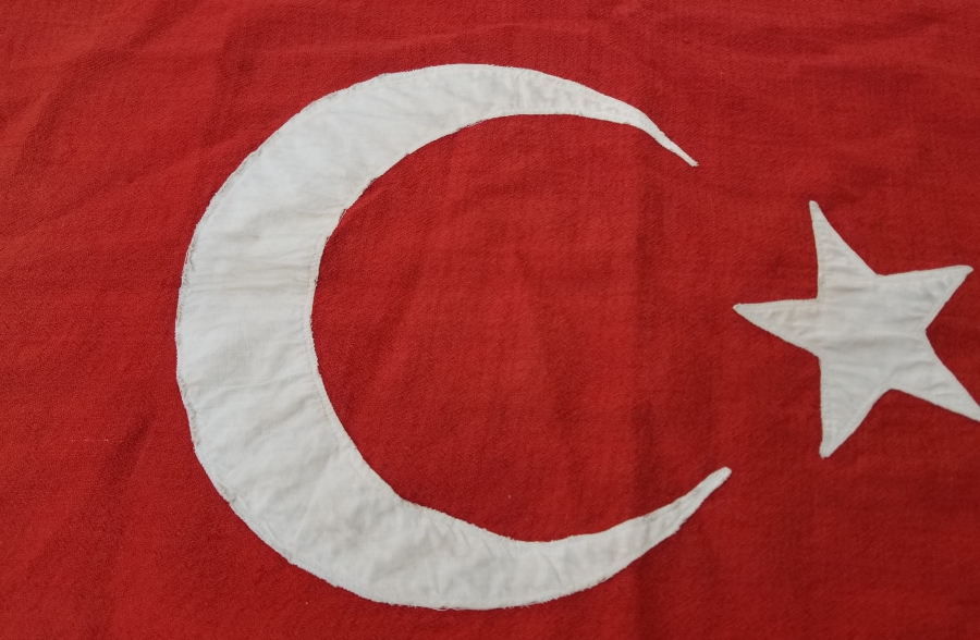 CUMHURİYET BAŞLARI EL YAPIMI YÜN BAYRAK