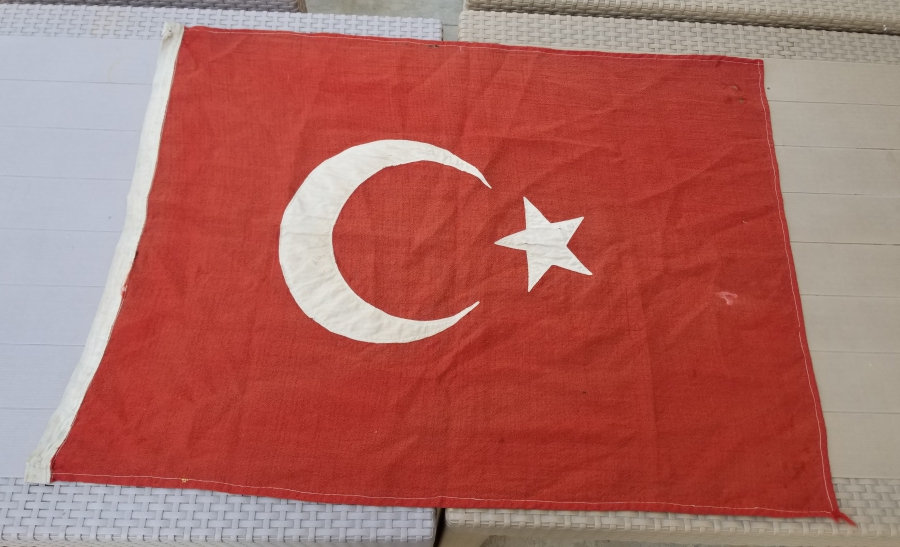 CUMHURİYET BAŞLARI EL YAPIMI YÜN BAYRAK