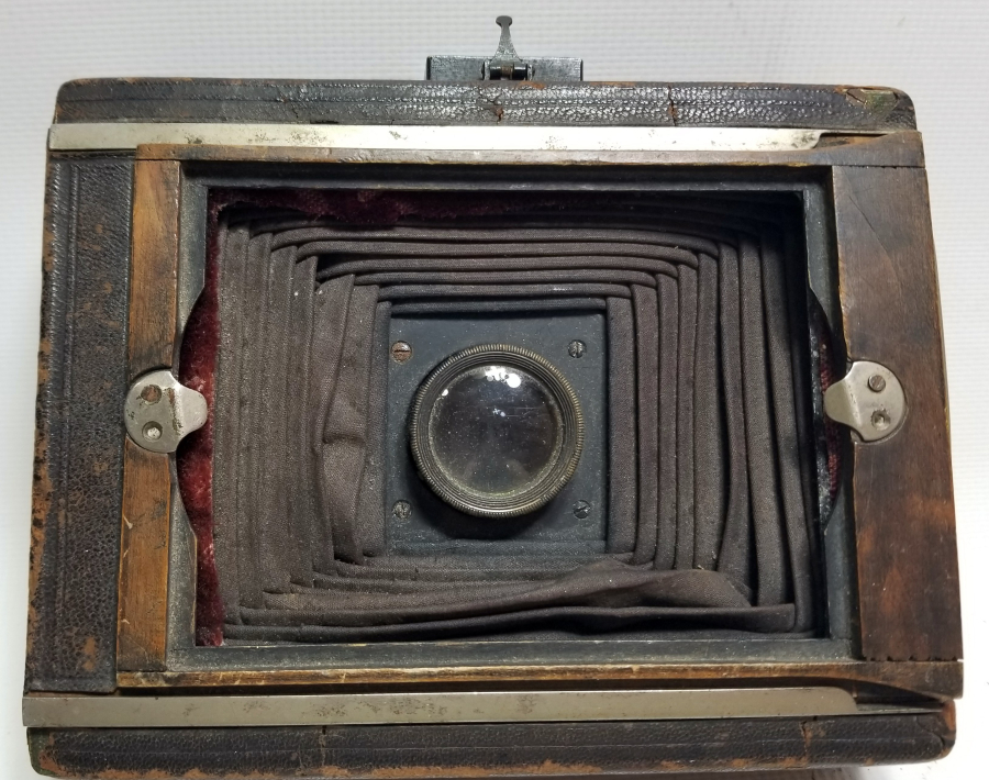 NADİR TİPTE OSMANLI DÖNEMİ KÖRÜKLÜ FOTOĞRAF MAKİNESİ