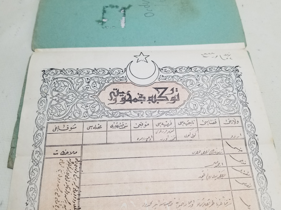 ORİJİNAL KARTONUNDA CUMHURİYET BAŞLARI SENED-İ HAKANİ - TAPU