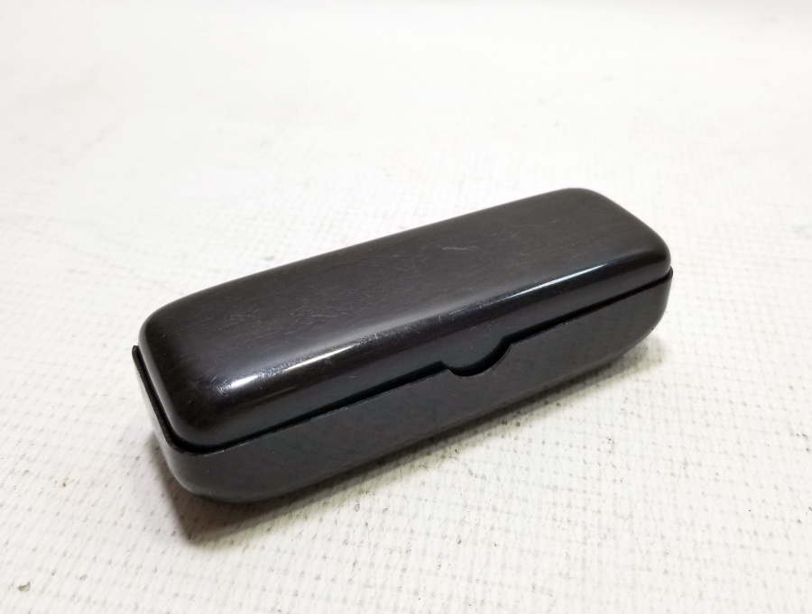 ANTİKA AHŞAP KAPAKLI BAKALİT KUTU