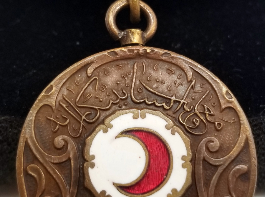 ORİJİNAL ASKI VE KURDELASI İLE BRONZ HİLAL-İ AHMER MADALYASI