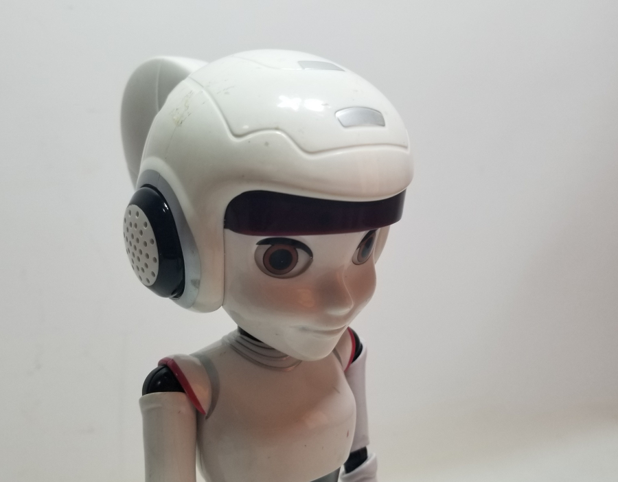 NOSTALJİK OYUNCAK ARÇELİK ROBOT