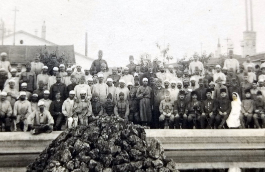 ÜZERİNDE ALMANCA KIŞLA MUTFAĞI YAZILI 1. DÜNYA SAVAŞI DÖNEMİ GALİÇYA CEPHESİ FOTOĞFAF