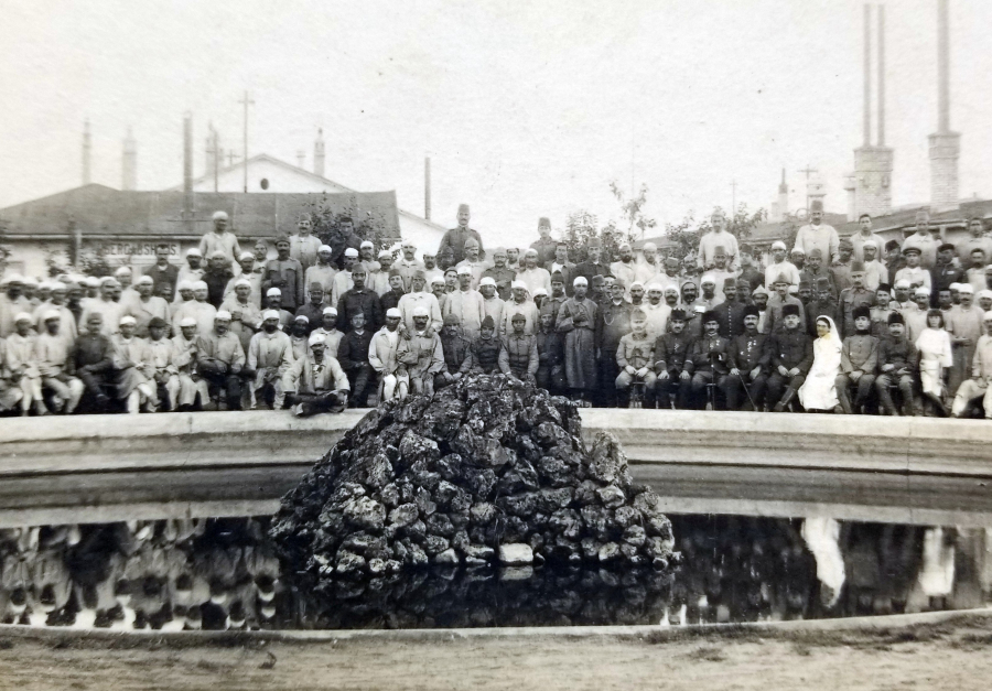ÜZERİNDE ALMANCA KIŞLA MUTFAĞI YAZILI 1. DÜNYA SAVAŞI DÖNEMİ GALİÇYA CEPHESİ FOTOĞFAF