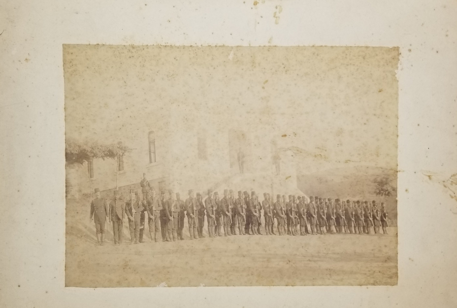 ABDÜLHAMİD HAN DÖNEMİ İÇTİMADA ASKERLER GÖRSELLİ BÜYÜK BOY OSMANLI DÖNEMİ FOTOĞRAF
