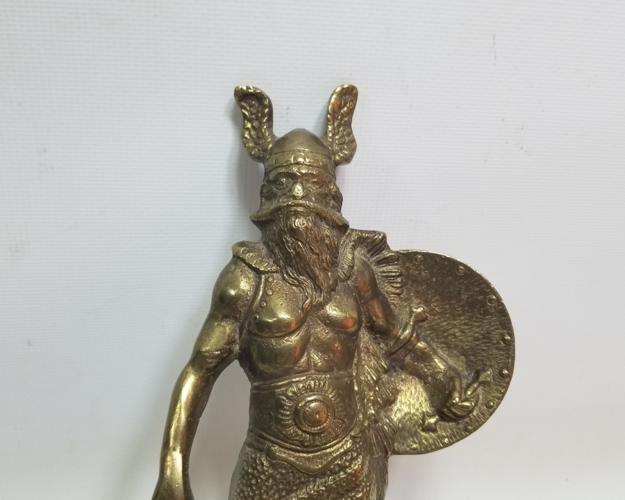 KABARTMA İŞÇİLİKLİ BRONZ DÖKÜM VİKİNG HEYKELİ