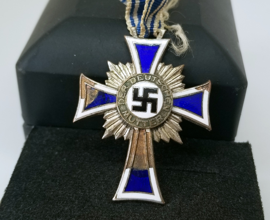 1938 NAZİ ALMAN ANNELİK ŞEREF MADALYASI