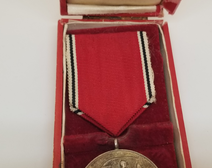 ORİJİNAL KUTUSUNDA NAZİ ANSCHLUSS HATIRA MADALYASI