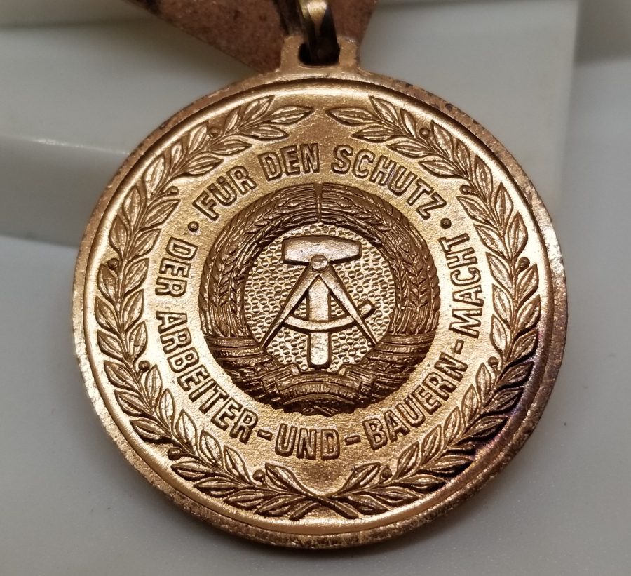 DOĞU ALMAN ULUSAL HİZMET MADALYASI