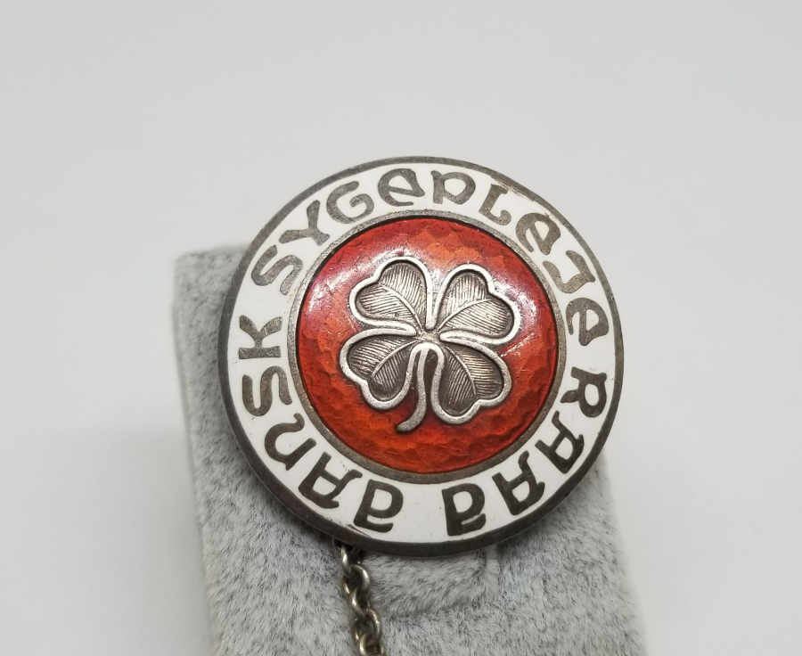 ÜZERİ MİNE İŞÇİLİKLİ ANTİKA GÜMÜŞ AVRUPA ROZET