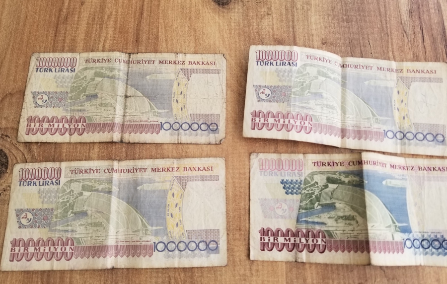 7. EMİSYON 4 ADET 1 MİLYON TÜRK LİRASI VE 1 ADET 500 BİN TÜRK LİRASI