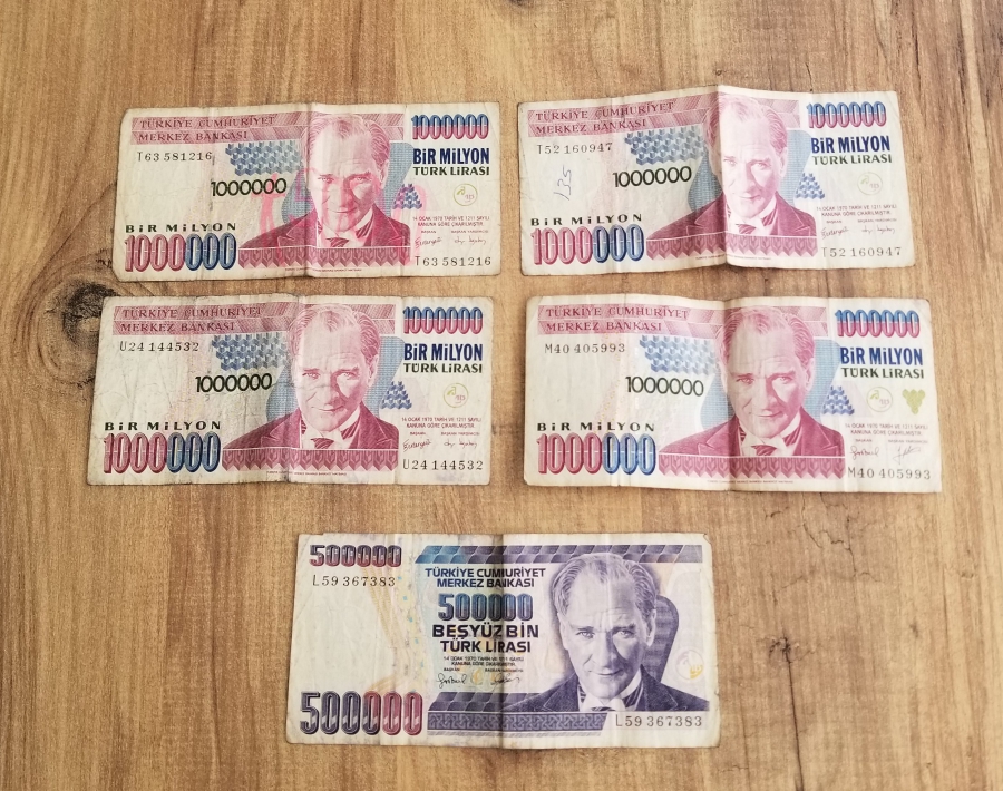 7. EMİSYON 4 ADET 1 MİLYON TÜRK LİRASI VE 1 ADET 500 BİN TÜRK LİRASI