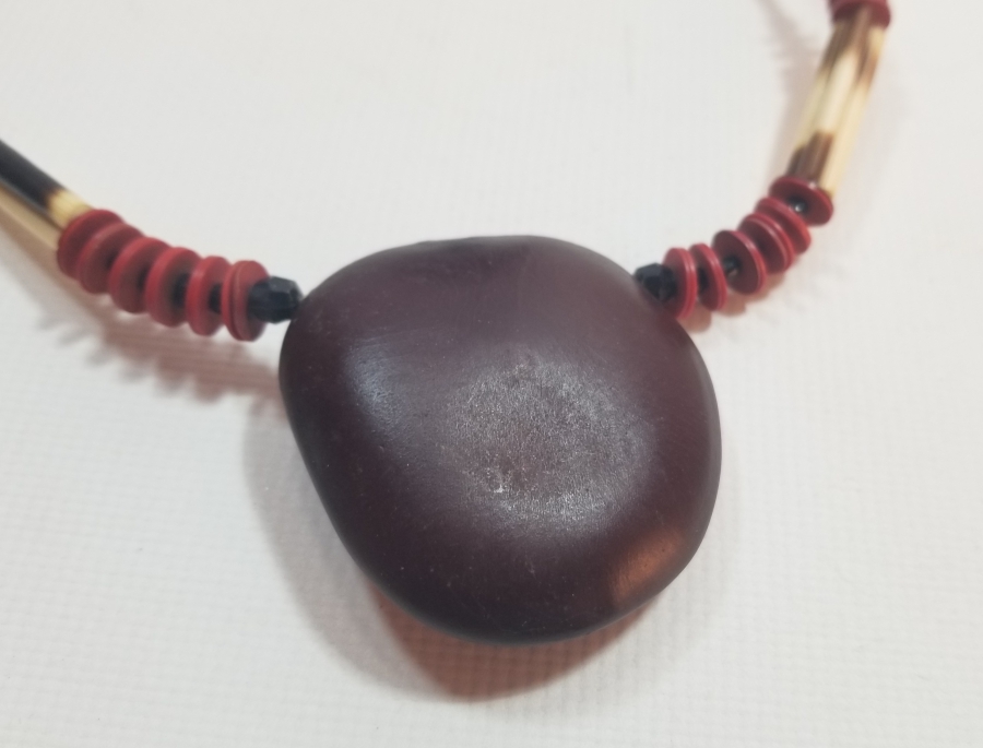 ÜZERİ DOĞAL TAŞLI BİJUTERİ GERDANLIK