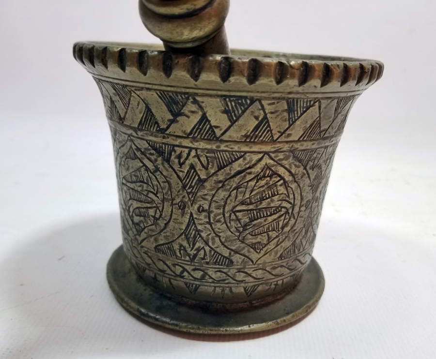 ÜZERİ KALEM İŞÇİLİKLİ NADİR TİPTE SÜLEYMANİYE DAMGALI HAVAN