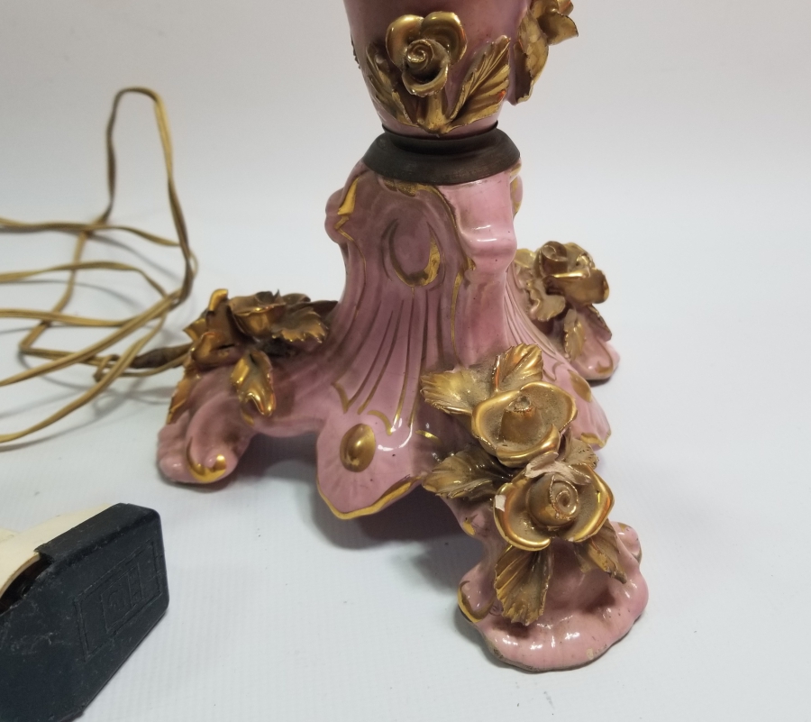 ÜZERİ ALTIN VARAKLI KAPİTEMONTE NADİR ABAJUR