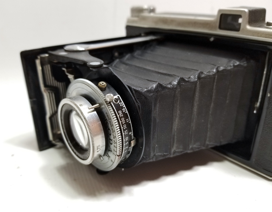 KODAK MARKA ANTİKA KÖRÜKLÜ FOTOĞRAF MAKİNESİ