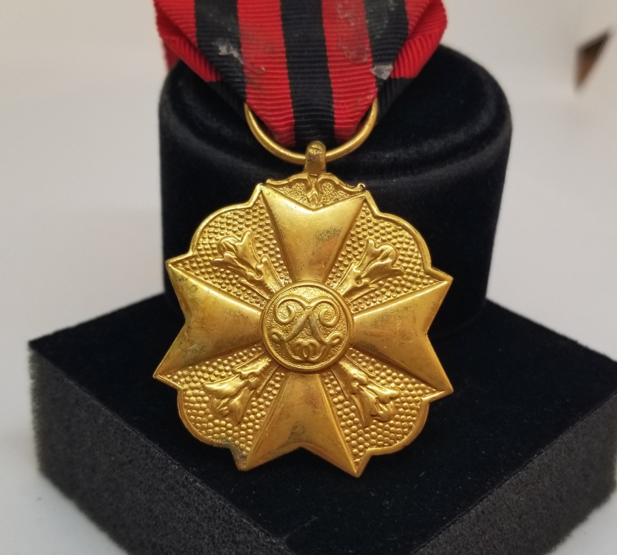 ALTIN KAPLAMA BELÇİKA HİZMET MADALYASI