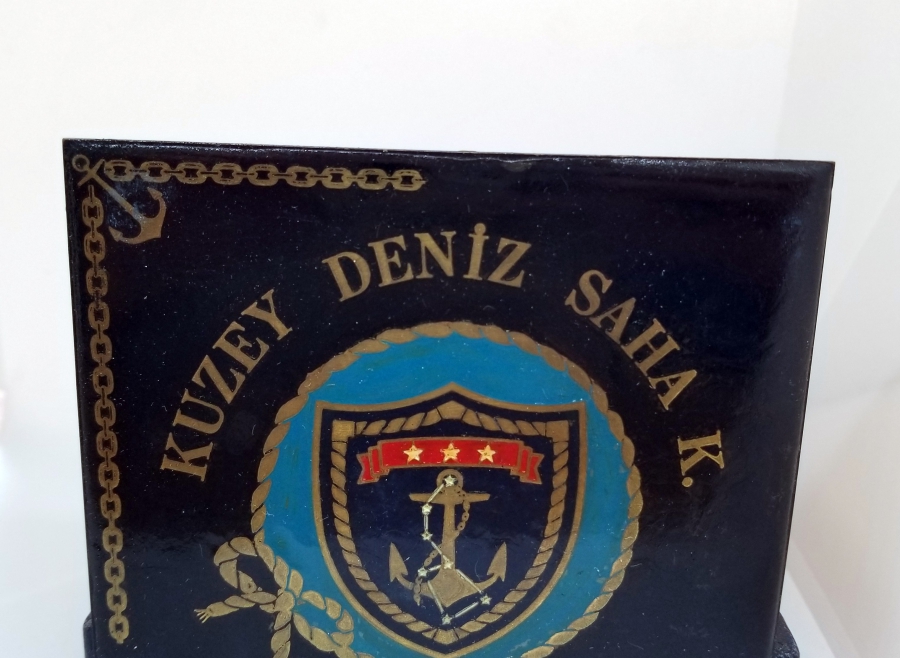 BİNBAŞI SIRRI ÖZER'E VERİLMİŞ HİZMET ŞİLTİ