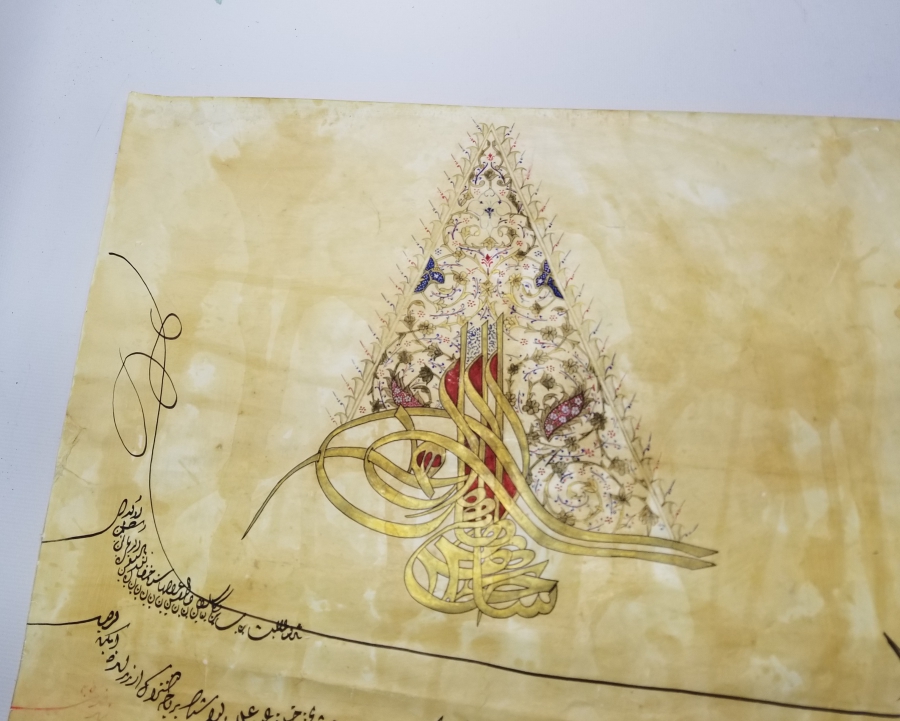 FERMAN FORMUNDA YAPILMIŞ DEKORATİF PANO
