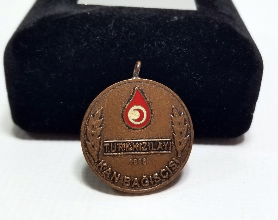 ORİJİNAL KUTUSUNDA KAN BAĞIŞÇISI MADALYASI