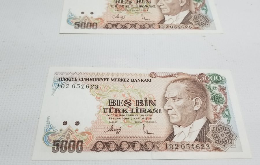 ÇOK YÜKSEK KONDİSYONDA 2 ADET 7. EMİSYON 4. TERTİP - 5000 TÜRK LİRASI-