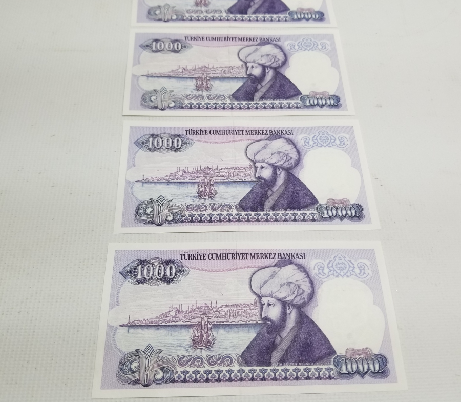 ÇOK YÜKSEK KONDİSYONDA SIRALI SERİ NUMARALI 5 ADET 7. EMİSYON 1. TERTİP - 1000 TÜRK LİRASI-