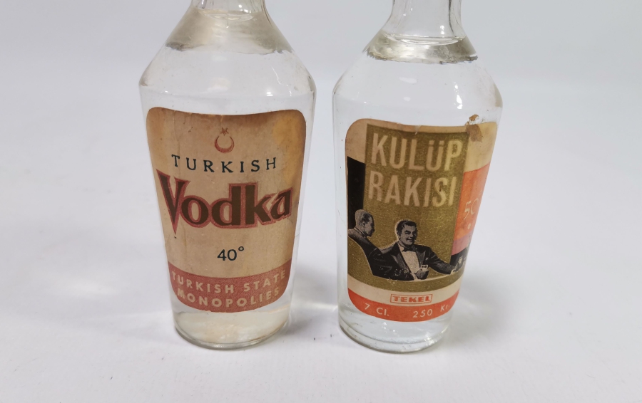 2 ADET AÇILMAMIŞ ANTİKA İÇKİ