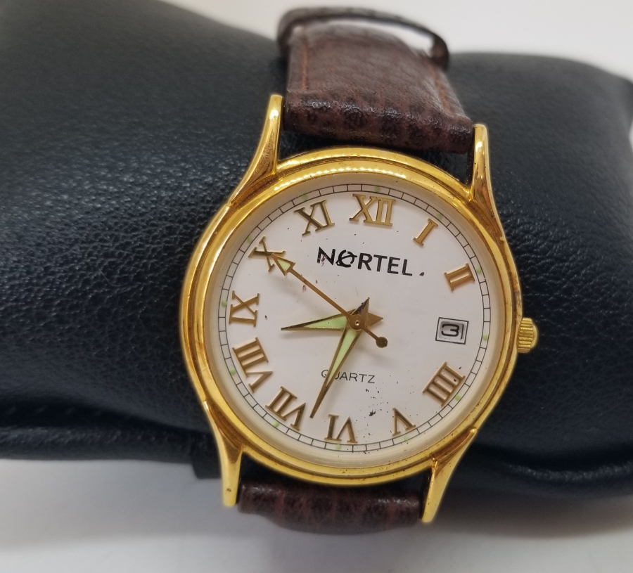 NORTHELL MARKA ALTIN KAPLAMA KOL SAATİ