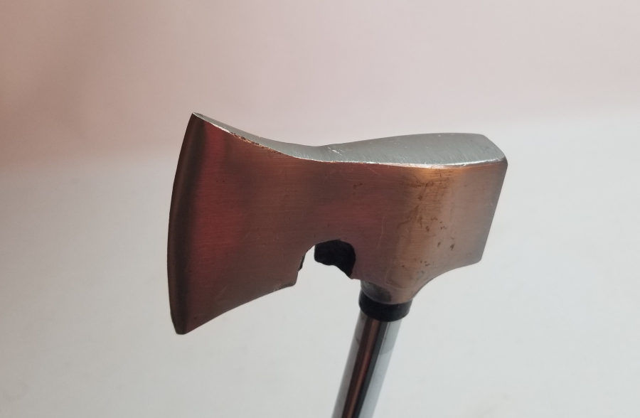 PLASTİK SAPLI YANGIN BALTASI