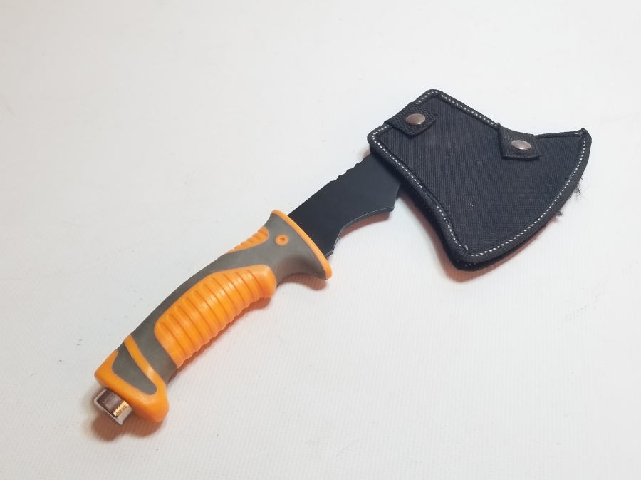 PLASTİK TUTMAÇLI KAMPÇI BALTASI