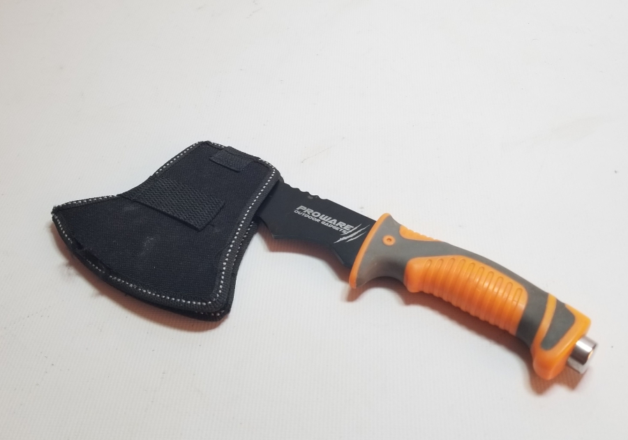 PLASTİK TUTMAÇLI KAMPÇI BALTASI