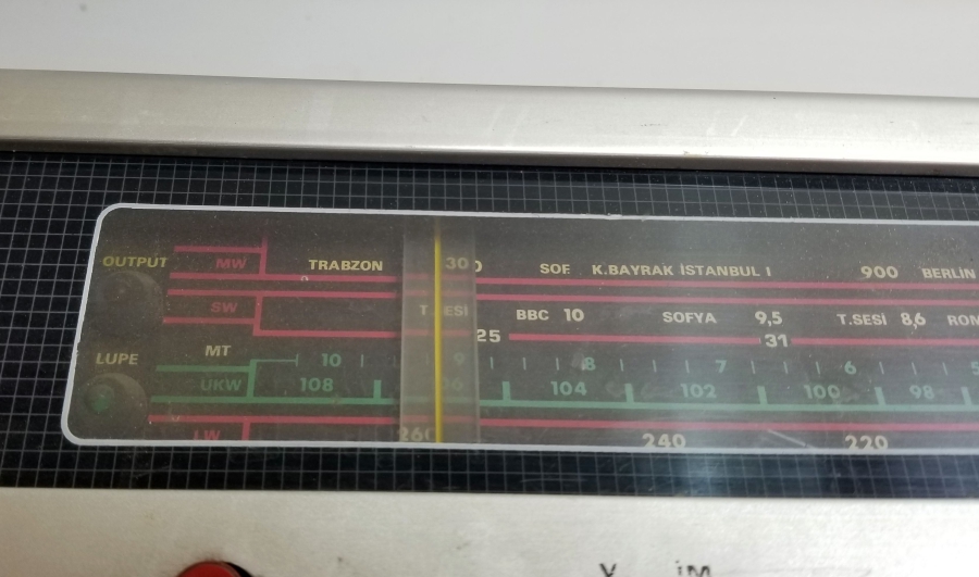 AHŞAP KASA ANTİKA RADYO