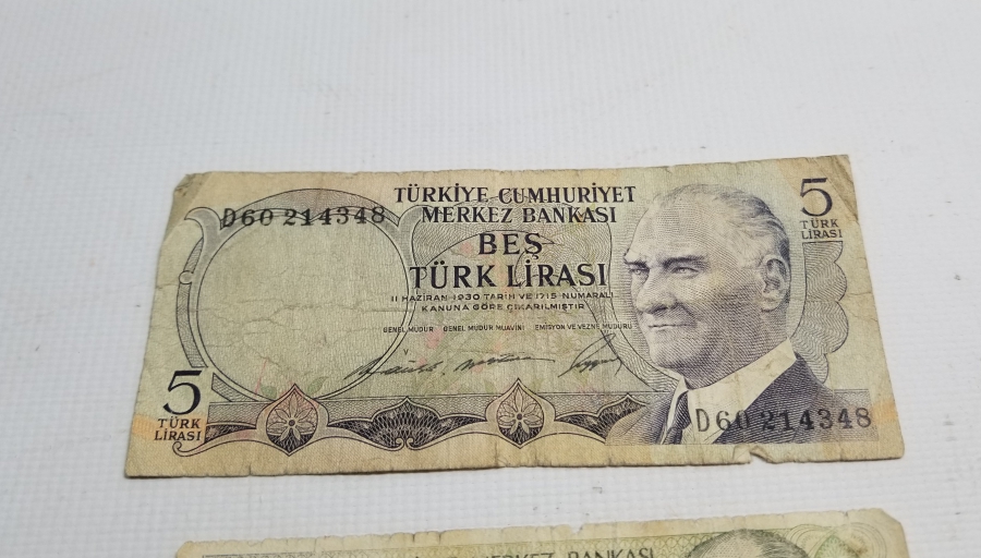 KOLEKSİYONLUK 6. EMİSYON 5 LİRA VE 7. EMİSYON 10 LİRA LOTU