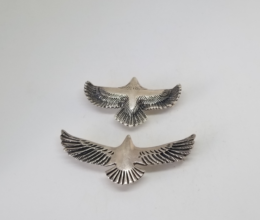 KABARTMA İŞÇİLİKLİ GÜMÜŞ İKİ ADET KARTAL FİGÜRÜ