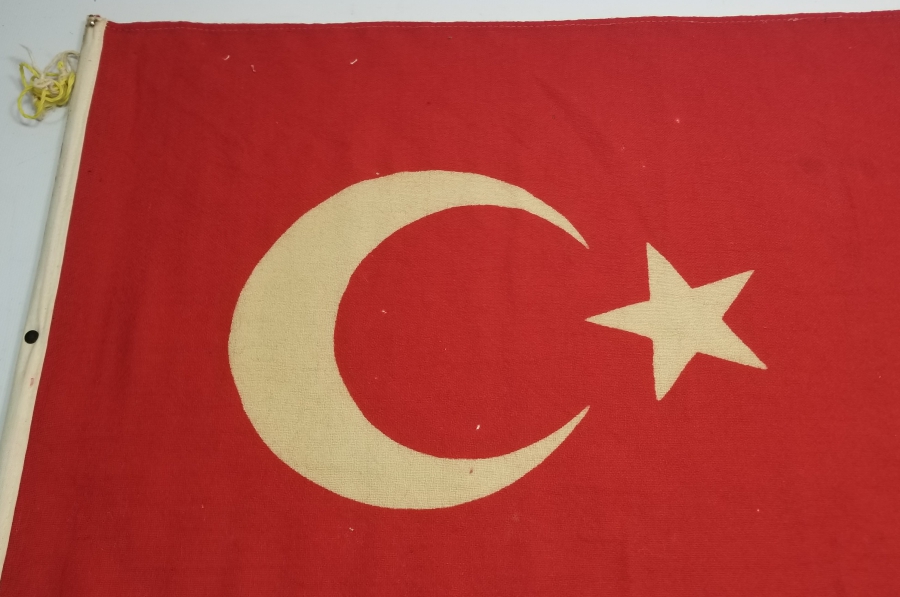 ORJİNAL AHŞABI İLE CUMHURİYET BAŞLARI KÖK BOYALI BÜYÜK BOY BAYRAK
