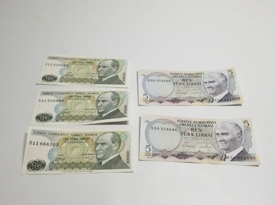 YÜKSEK KONDİSYONDA KOLEKSİYONLUK 6. EMİSYON 5 LİRA VE 7. EMİSYON 10 LİRA LOTU