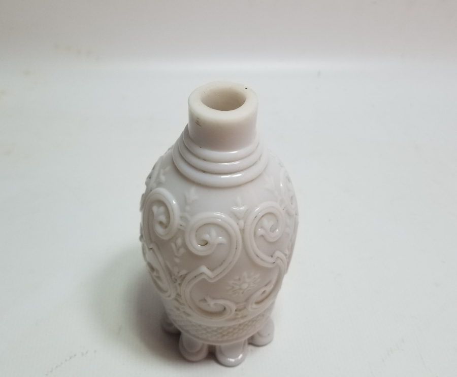 OSMANLI DÖNEMİ KABARTMA İŞÇİLİKLİ TAŞ OPALİN VAZO
