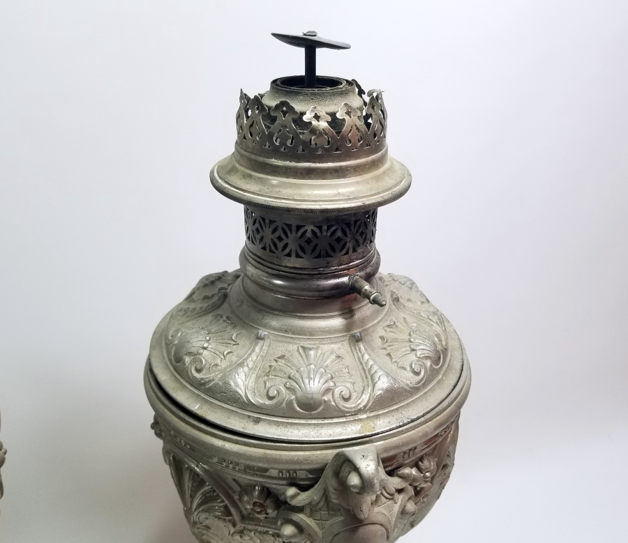OSMANLI DÖNEMİ KABARTMA İŞÇİLİKLİ ÇİFT GAZ LAMBASI