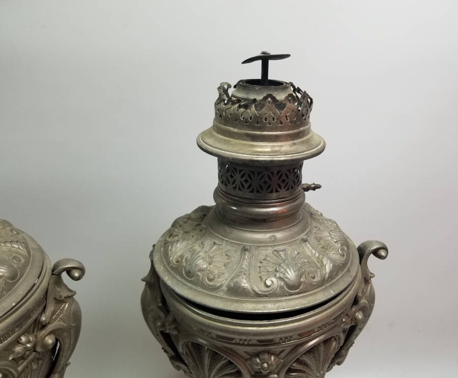 OSMANLI DÖNEMİ KABARTMA İŞÇİLİKLİ ÇİFT GAZ LAMBASI