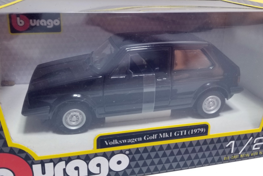 1/24 ÖLÇEKLİ KOLEKSİYONLUK OYUNCAK ARABA