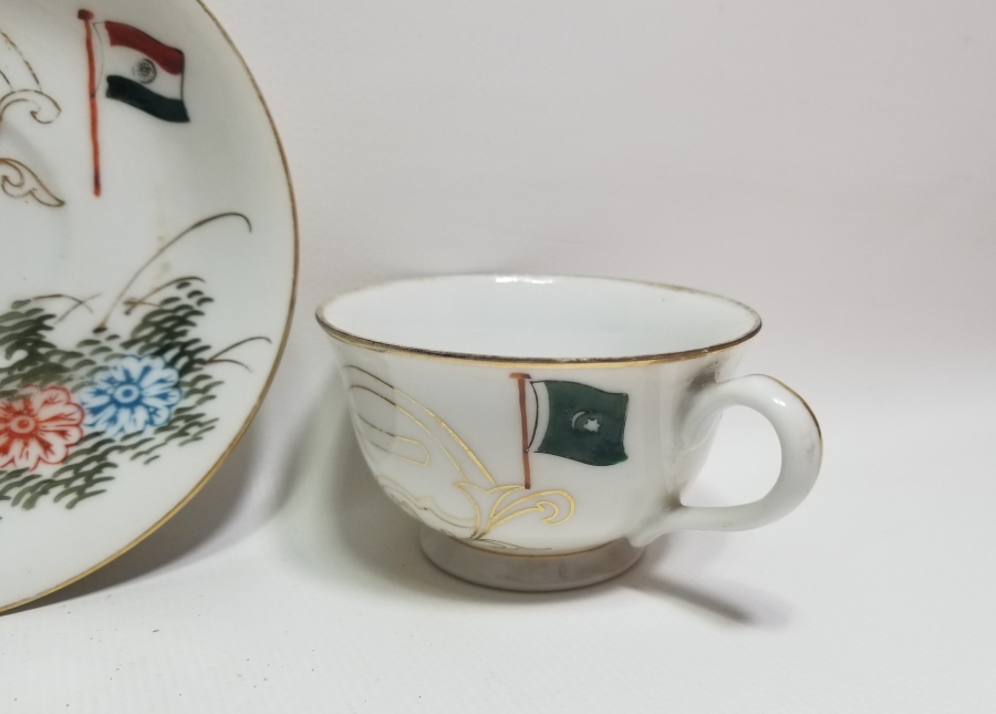 1947 YILI ÇOK NADİR TÜRKİYE'NİN HİNDİSTAN'I TANIMASI ANISINA YAPILMIŞ DOSTLUK SEMBOLÜ NADİR ÇİFTLİ KAHVE FİNCANI TAKIMI