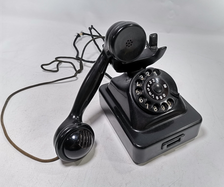 ANTİKA ÇEVİRMELİ TELEFON
