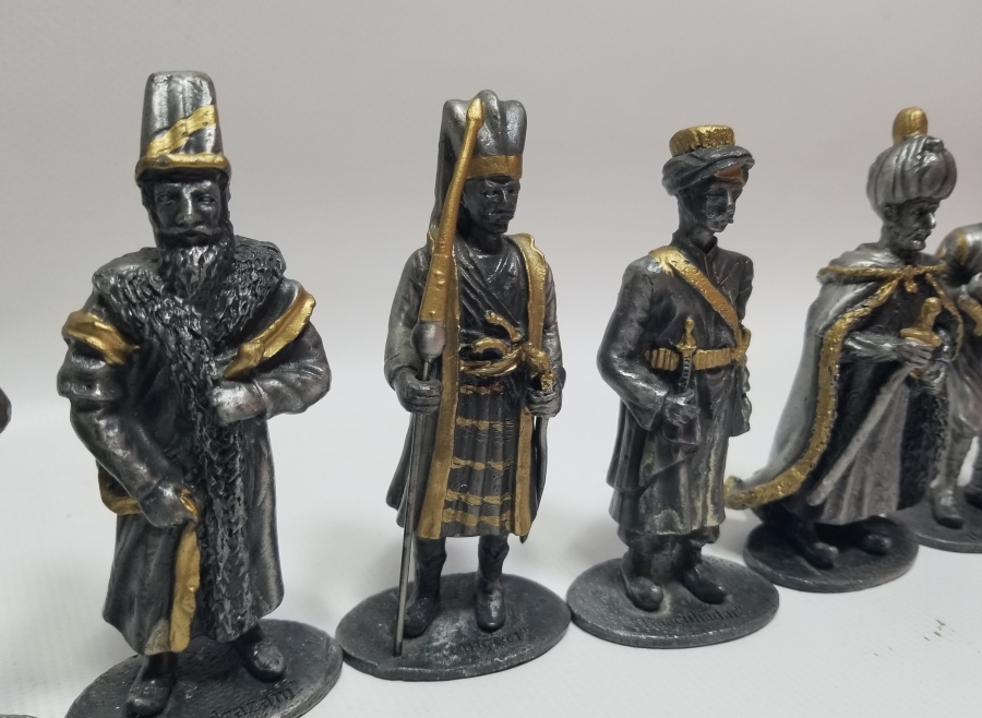 OSMANLI YENİÇERİ VE AĞALARI GÖRSELLİ DEKORATİF KURŞUN ASKERLER