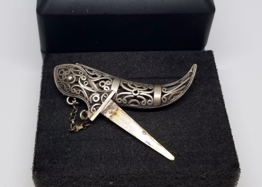 OSMANLI DÖNEMİ EL YAPIMI KAMA FORMLU GÜMÜŞ BROŞ