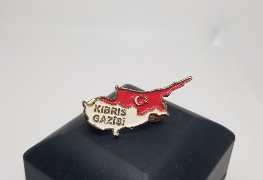 MİNE İŞÇİLİKLİ ANTİKA KIBRIS GAZİSİ ROZETİ