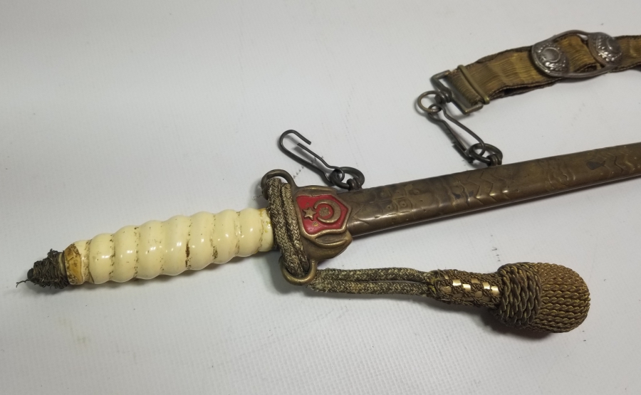 ORİJİNAL KININDA VE FINDIK PÜSKÜLÜYLE HARP OKULU SUBAY MEÇİ